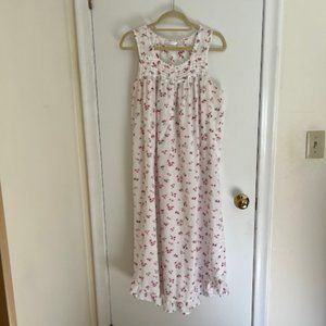 Adonna Sleeveless Floral Nightgown, Medium